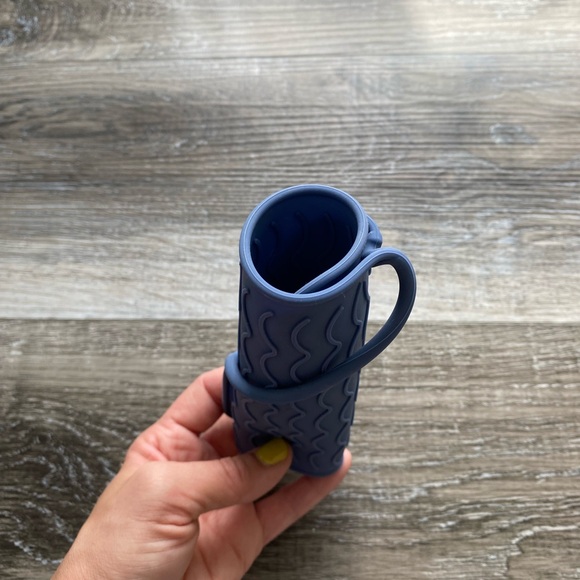 3/$20 Silicone Heat Protector Mat for Curling Flat Iron Great for Travel - Picture 5 of 5